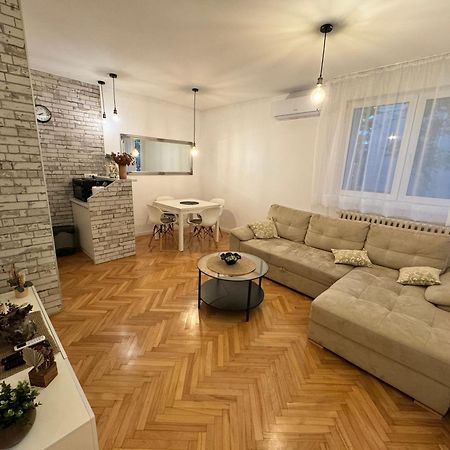 Aurora Apartment Belgrade Exterior photo